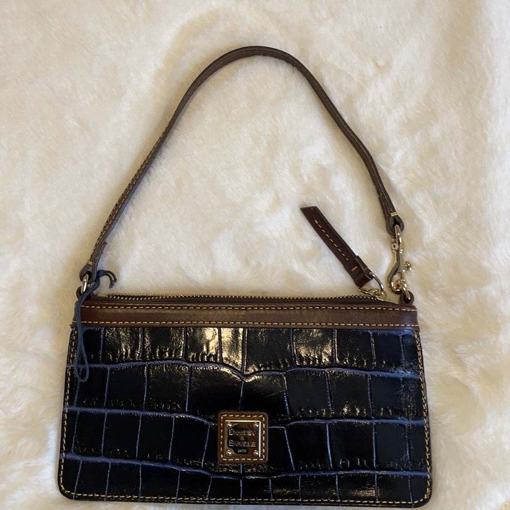 DOONEY &BOURKE  clutch/shoulder bag